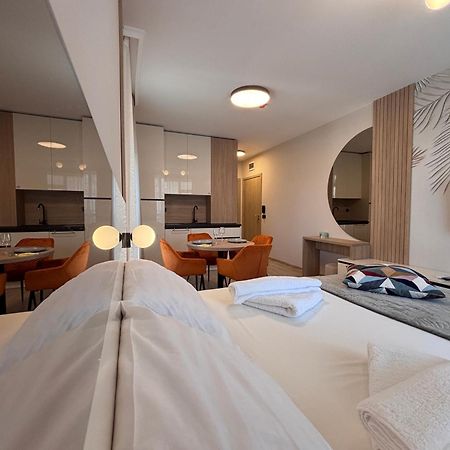 Sorrento - Menada Apartments Święty Włas Zewnętrze zdjęcie