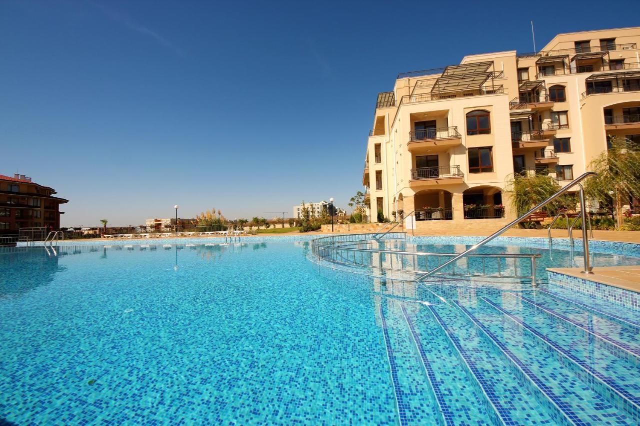 Sorrento - Menada Apartments Święty Włas Zewnętrze zdjęcie