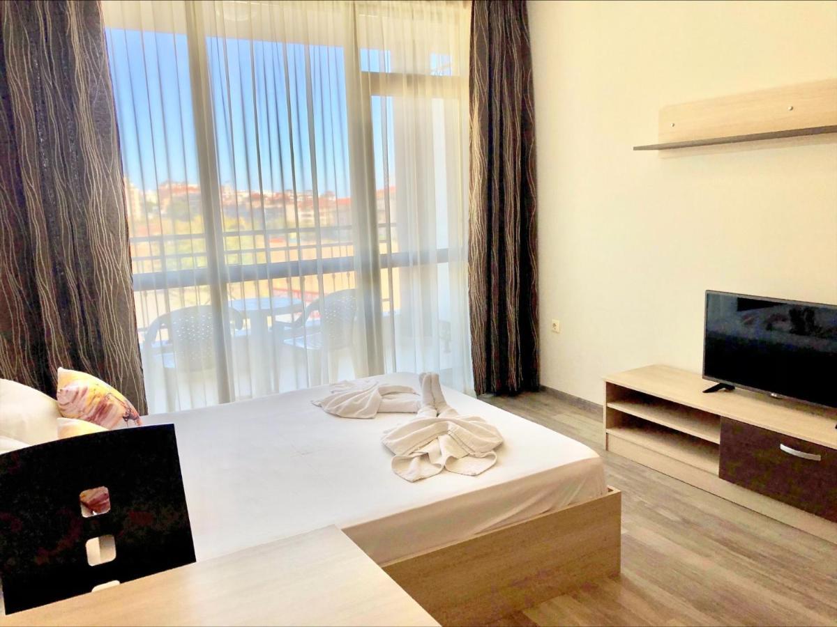 Sorrento - Menada Apartments Święty Włas Zewnętrze zdjęcie