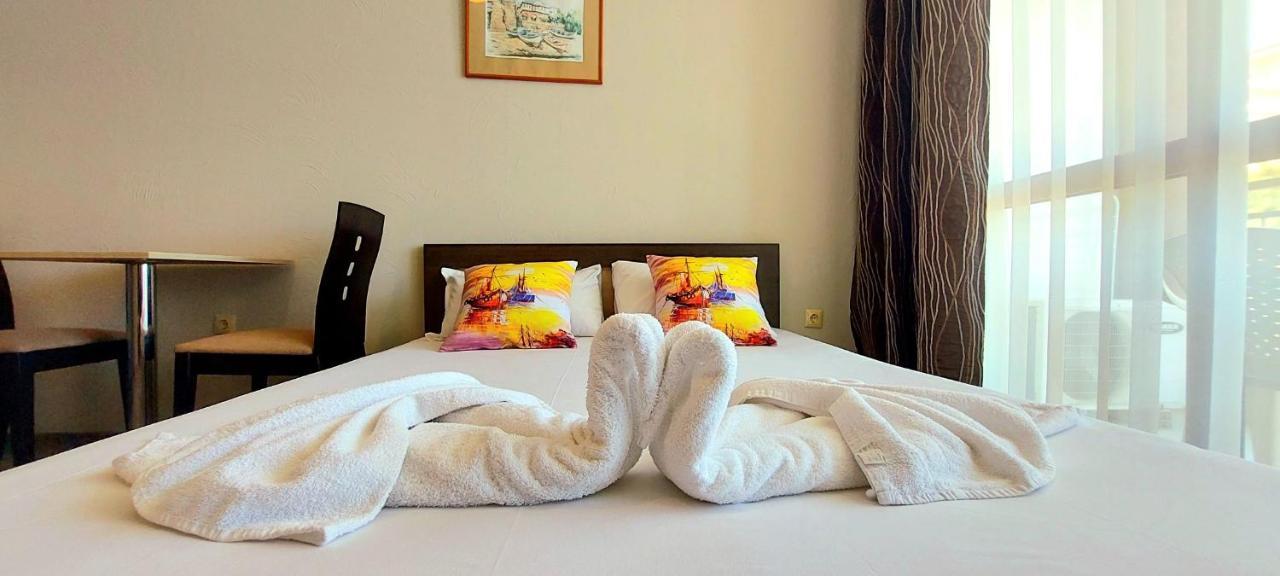 Sorrento - Menada Apartments Święty Włas Zewnętrze zdjęcie