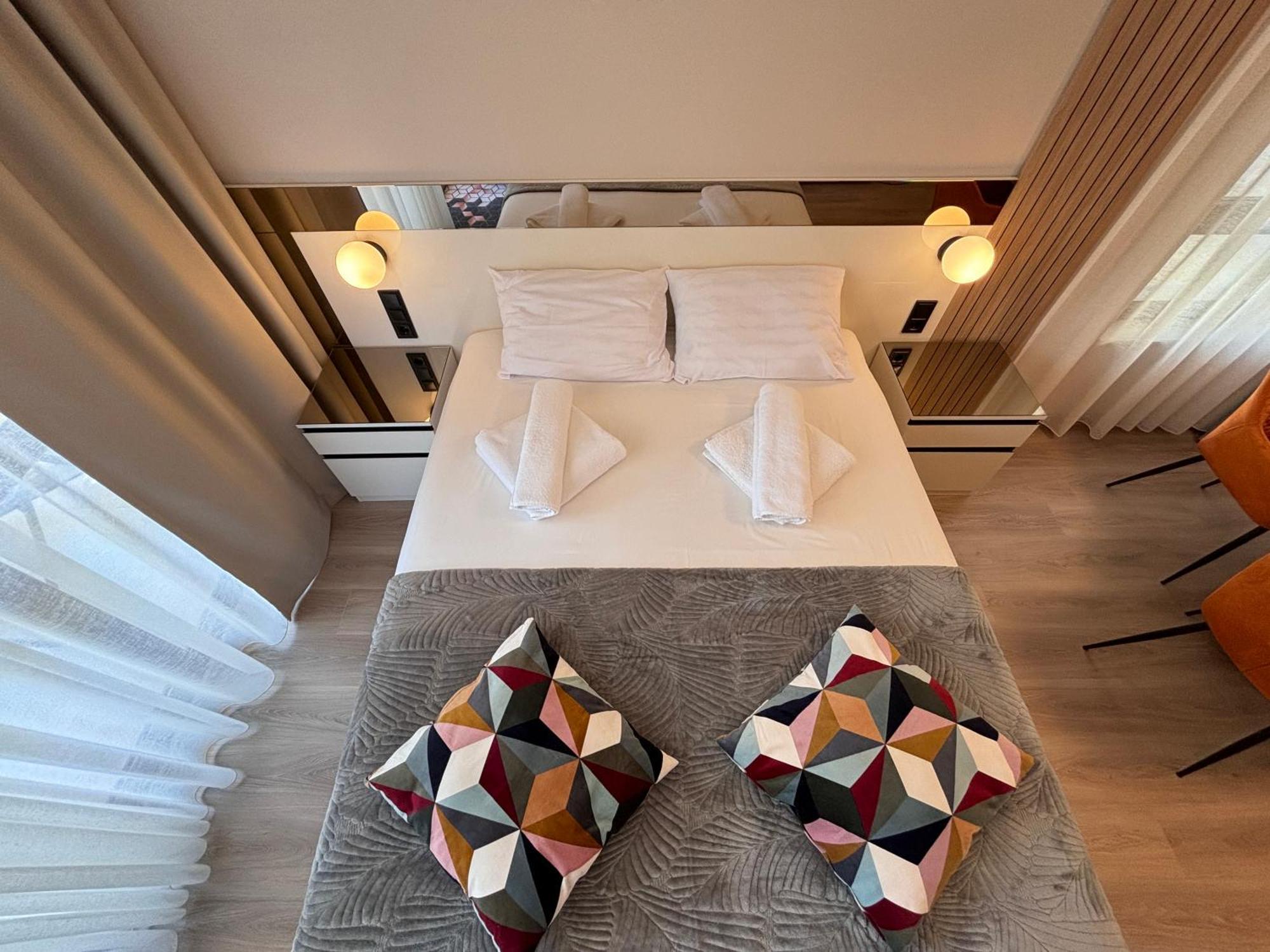 Sorrento - Menada Apartments Święty Włas Zewnętrze zdjęcie
